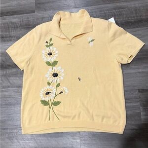 Alfred Dunner Daisy Embroidered Collared Knit Top – Yellow Short Sleeve Large